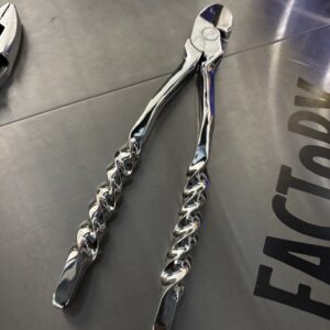 ツイストニッパー